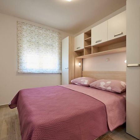 Apartamento Apartman Jakov Trogir Exterior foto