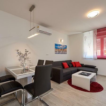 Apartamento Apartman Jakov Trogir Exterior foto